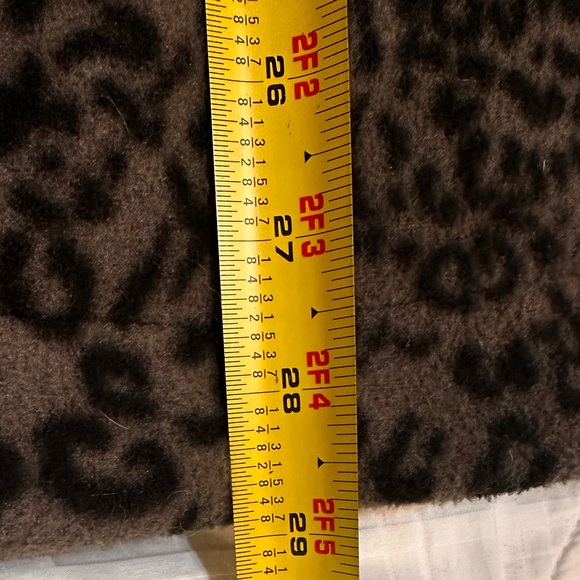 Valerie Bertinelli Ladies Gray And Black Animal‎ Print Jacket - Picture 10 of 13